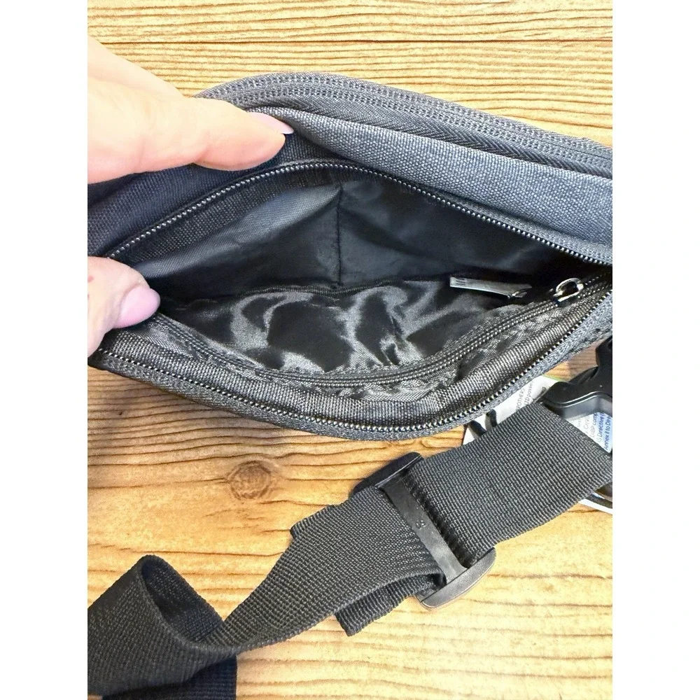 NEW WATERFLY Fanny Pack Unisex Water Resistant Hiking Waist Bag Adjustable Black